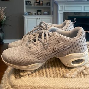 Zumba tennis shoes. 8.5 women’s. Worn once.
